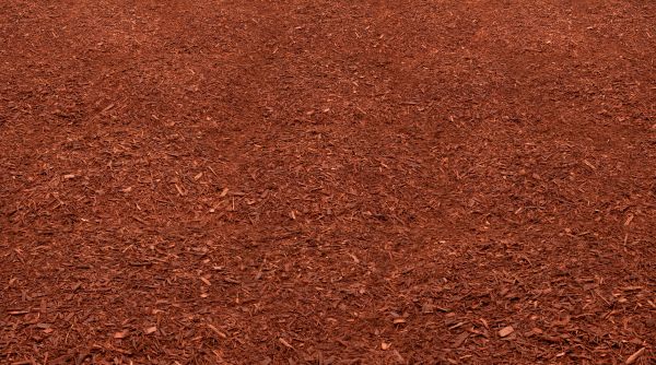 Red Mulch Delivery in Valencia