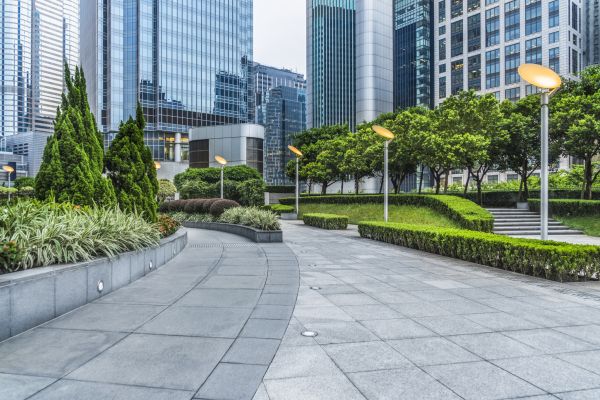 Commercial Hardscaping in Valencia