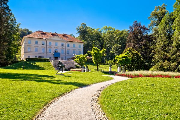 Park Landscape Maintenance in Valencia