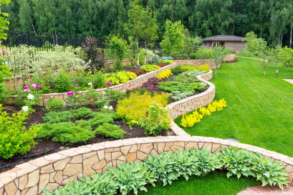 Home Garden Landscaping in Valencia