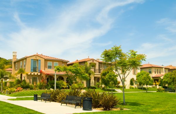 Community Landscaping in Valencia